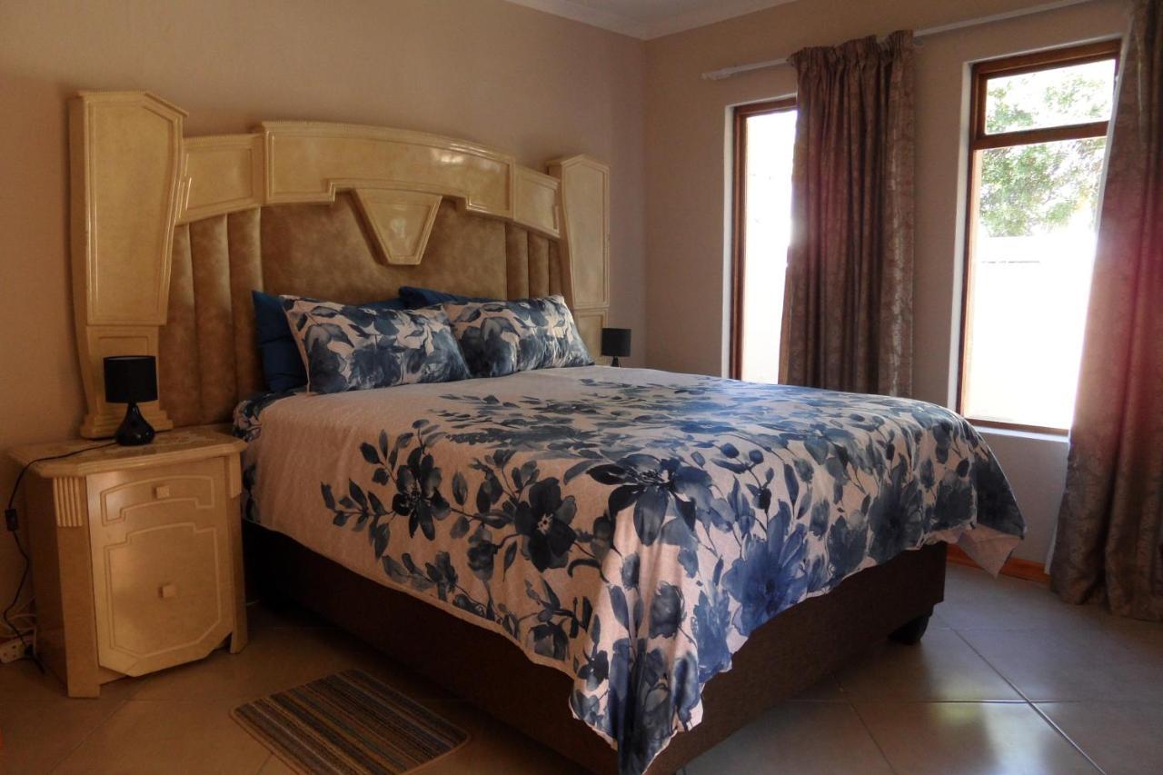 Appartamento Garden Wing Upington Esterno foto