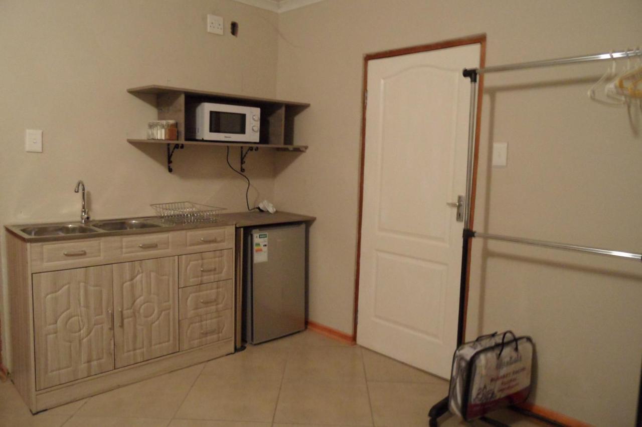 Appartamento Garden Wing Upington Esterno foto